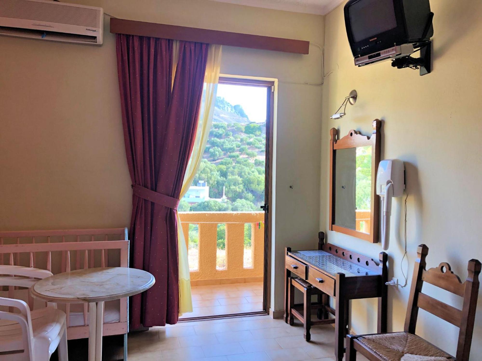 Lappa Hotel Плакиас Экстерьер фото