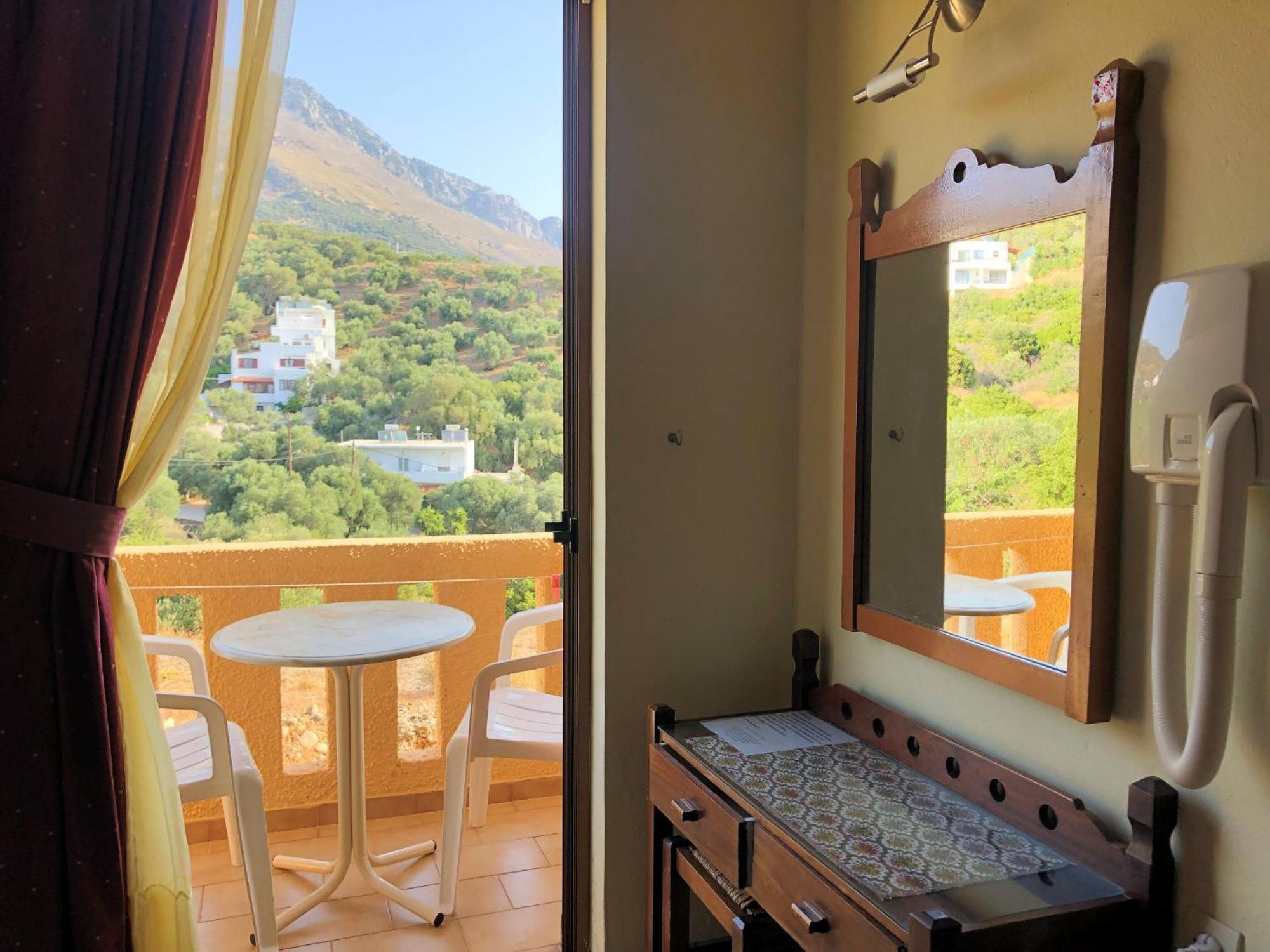 Lappa Hotel Плакиас Экстерьер фото